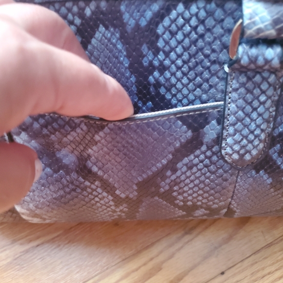 Gili Exotic Python snake print genuine leather handle, shoulder bag WOMEN'S - Picture 9 of 16